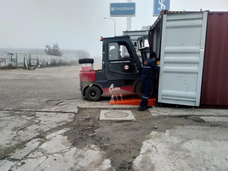 Rampa para contentor marítimo - Image 2